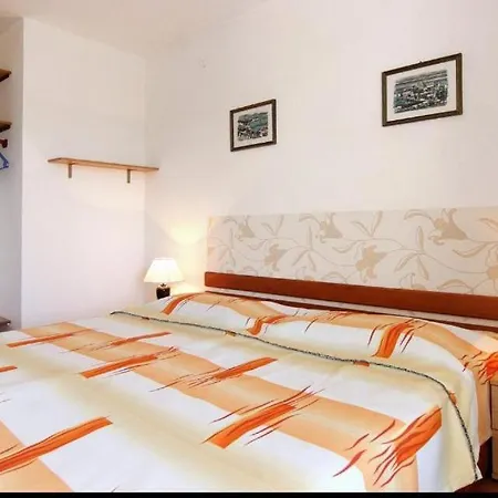 Amphora Deluxe Apartamento *