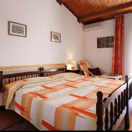 Amphora Deluxe * Vrboska